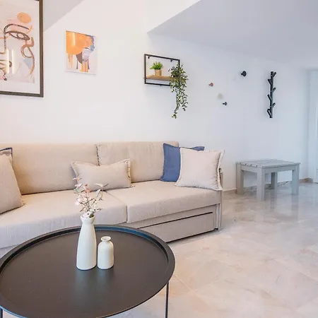 Armonia Seaside Lofts アパート *